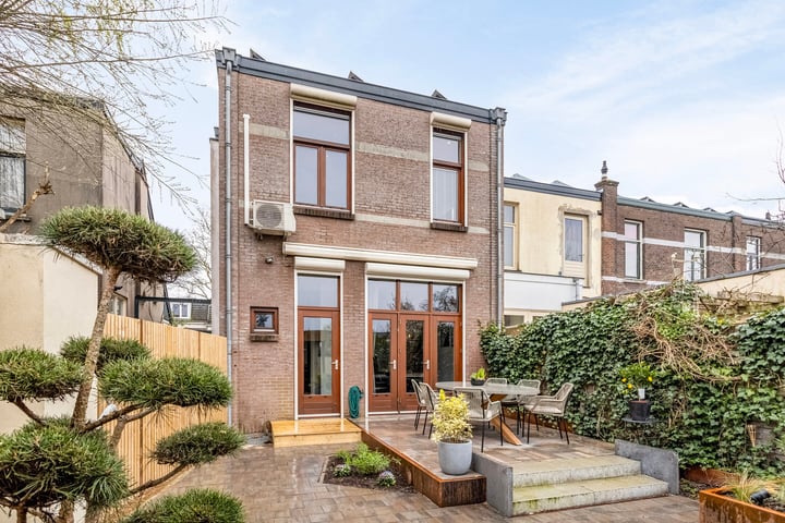 Bekijk foto 32 van Jan van Galenstraat 34