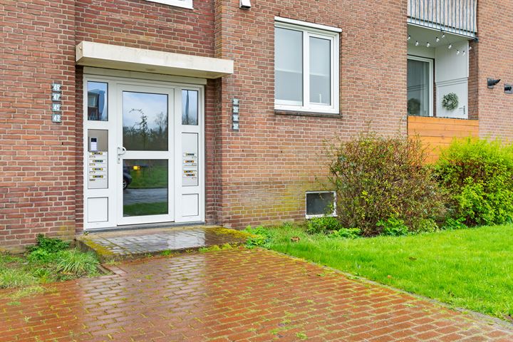 Bekijk foto 35 van Saturnusstraat 51