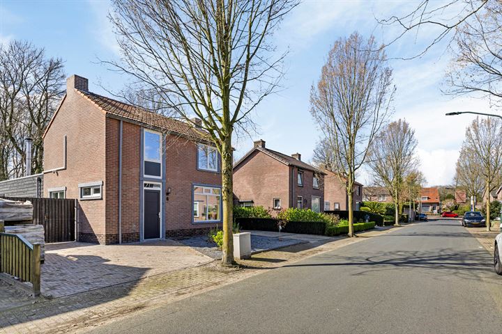 Bekijk foto 11 van Bergstraat 6