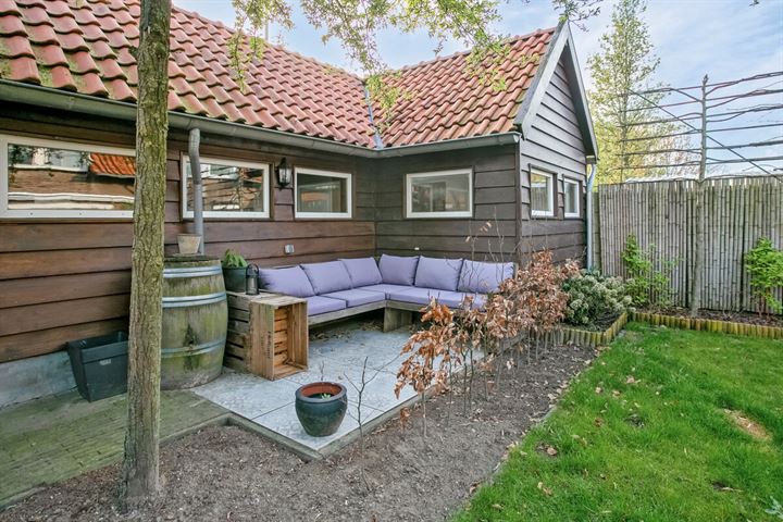 Bekijk foto 32 van Dr Feijstraat 12