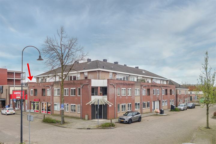 Bekijk foto 3 van Kerkakkerstraat 42