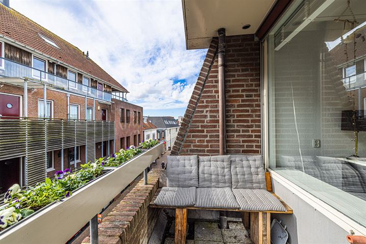 Bekijk foto 18 van Meerdorpstraat 16