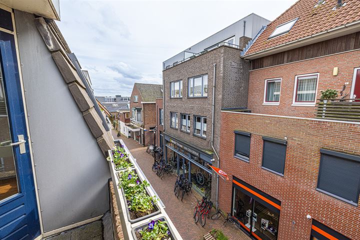 Bekijk foto 22 van Meerdorpstraat 16