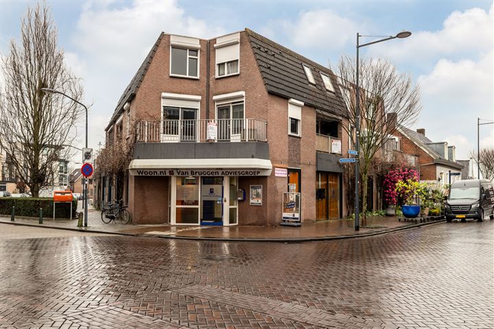 View photo 3 of Torenstraat 19