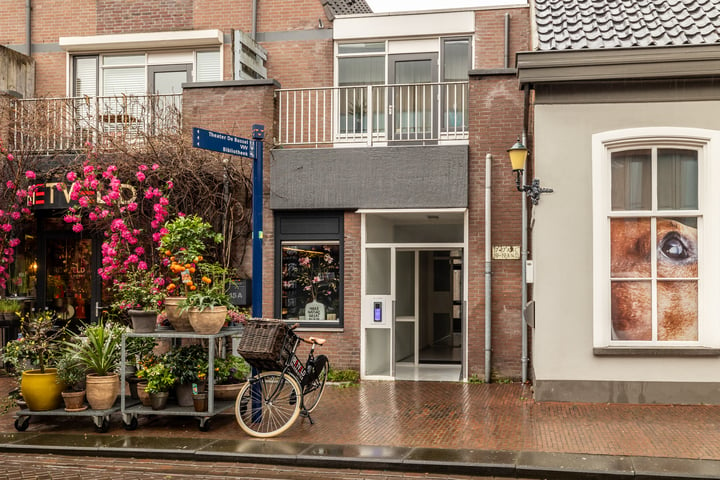 View photo 8 of Torenstraat 19