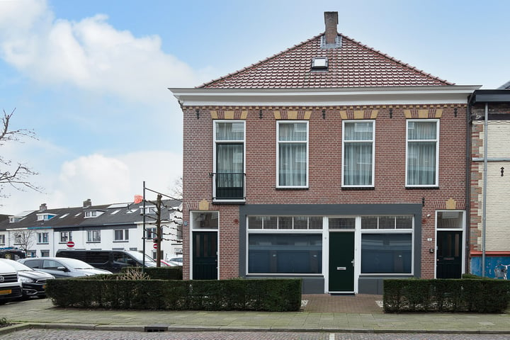 Bekijk foto 1 van Arnoudstraat 10