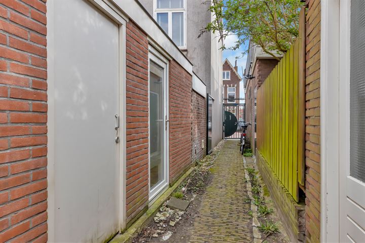 View photo 26 of Badhuisstraat 42-A