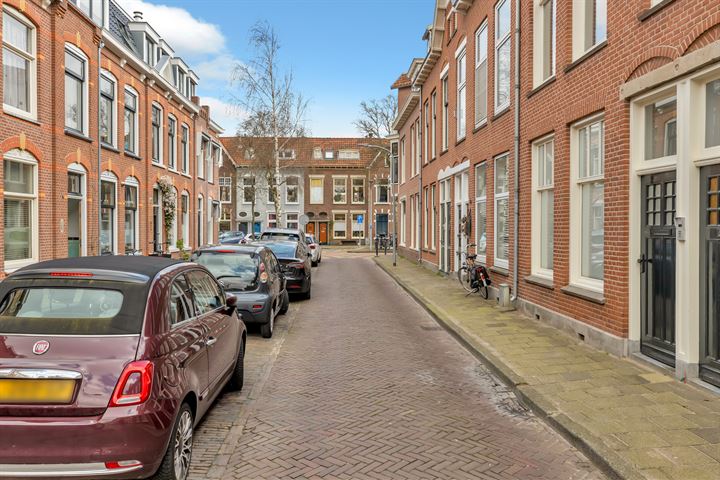 View photo 30 of Badhuisstraat 42-A