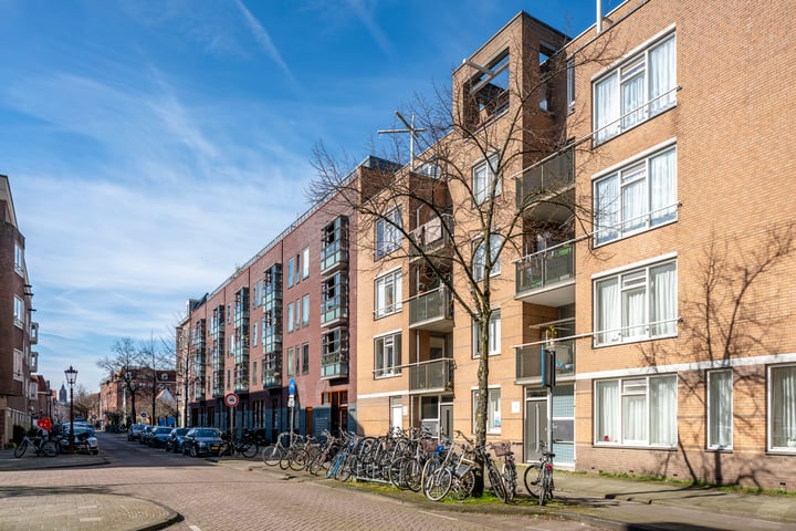 Bekijk foto 17 van Lutmastraat 121-E