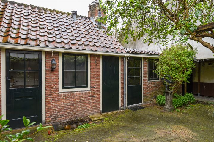 Bekijk foto 22 van Raadhuisstraat 13