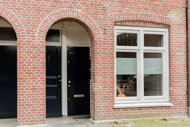 Bekijk foto 4 van Van Hallstraat 7-H