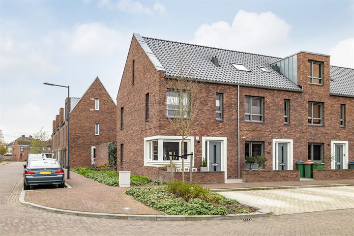 Bekijk foto 2 van Wieringenstraat 54