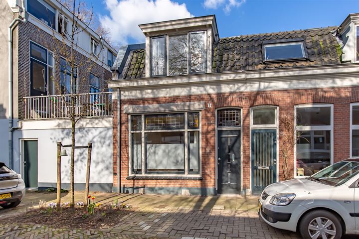 Bekijk foto 1 van Bloemstraat 2