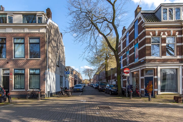 Bekijk foto 38 van Bloemstraat 2