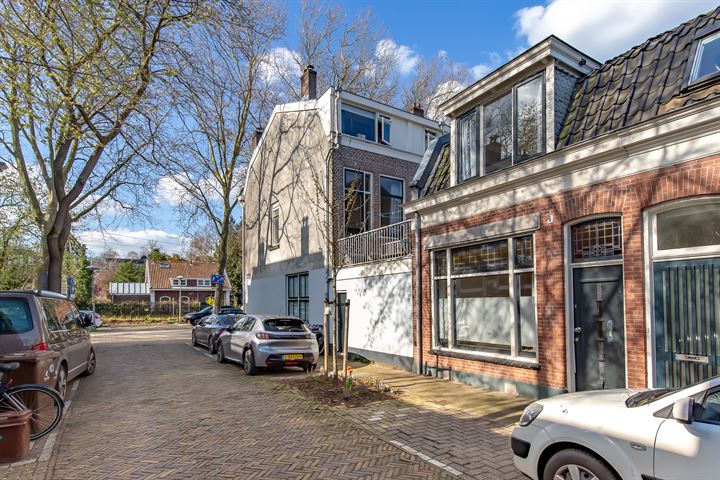 Bekijk foto 37 van Bloemstraat 2