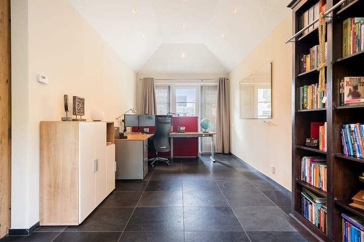 Foto 25 van Korenbeursstraat 6