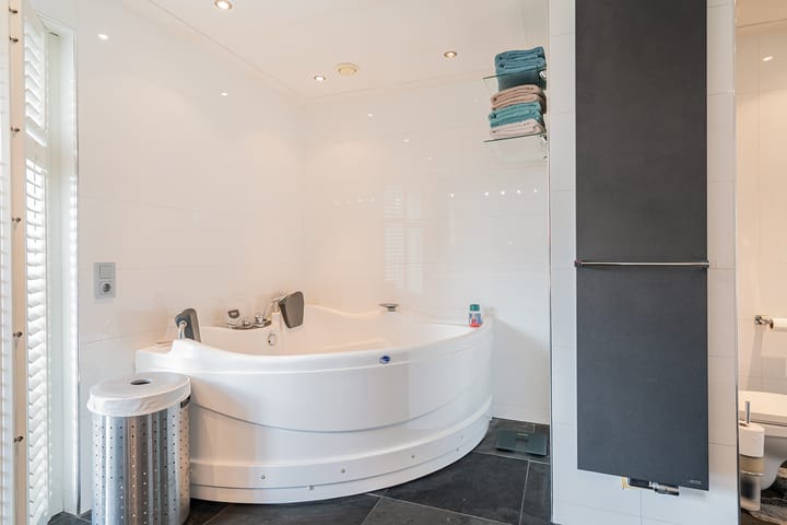 Foto 31 van Korenbeursstraat 6