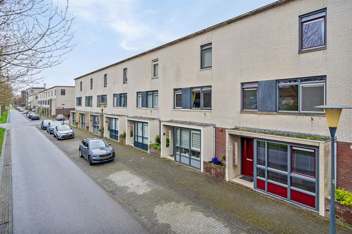 Bekijk foto 3 van Aarlanderveenstraat 35