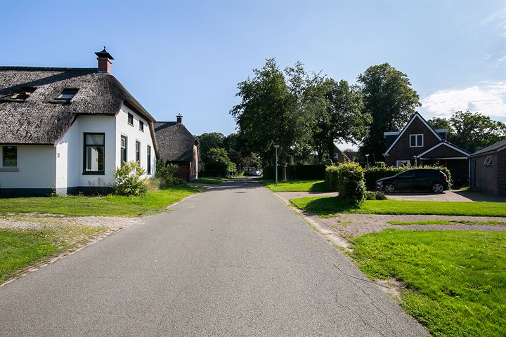 Bekijk foto 42 van Keukenhof 18