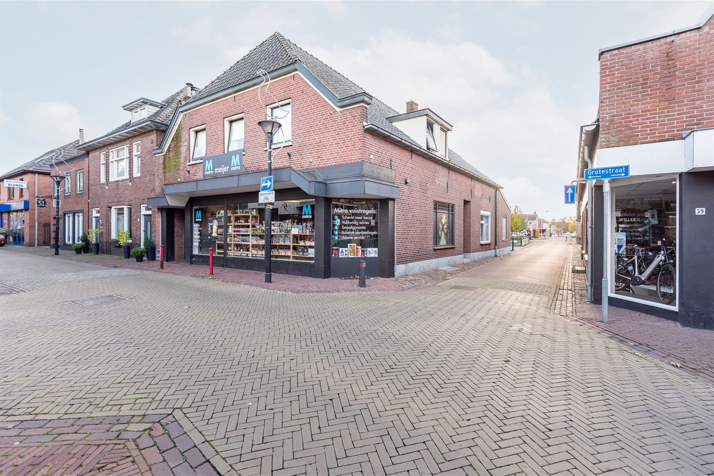 Bekijk foto 1 van Grotestraat 57