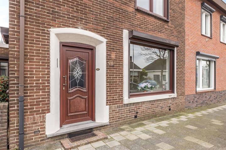 View photo 40 of Graverstraat 74