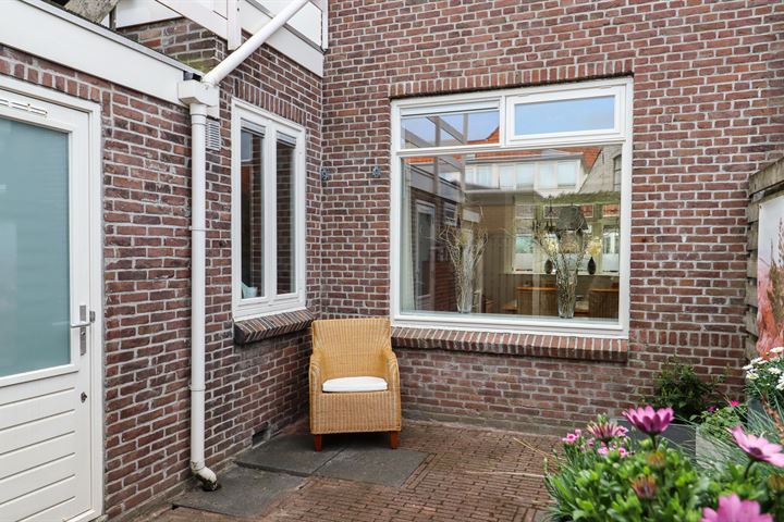 Bekijk foto 36 van Deinumerstraat 16