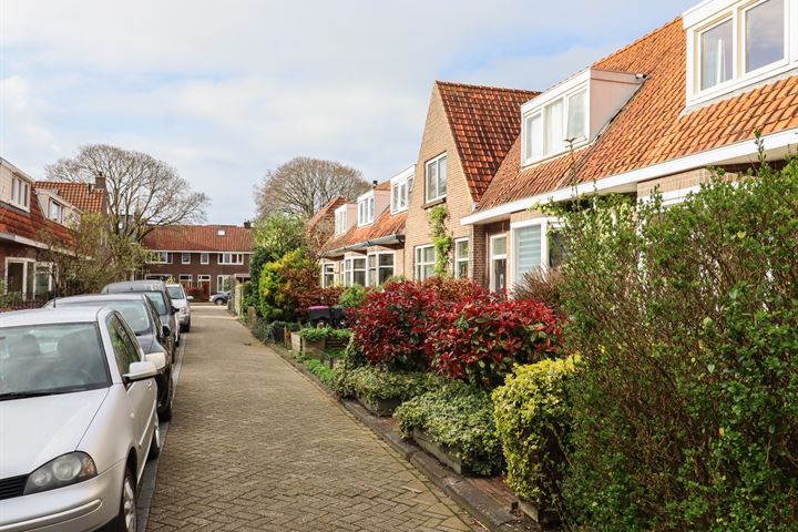 Bekijk foto 37 van Deinumerstraat 16