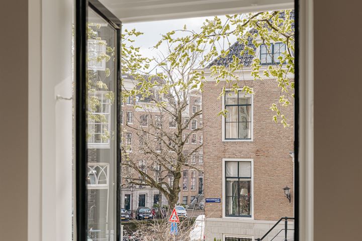 View photo 9 of Reguliersgracht 33-1