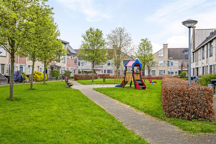 View photo 24 of Groevenbeekstraat 18