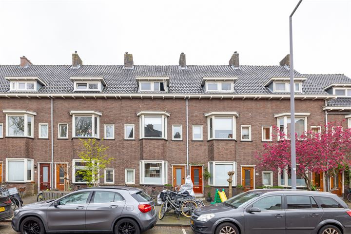 View photo 1 of Gladiolusstraat 33-C