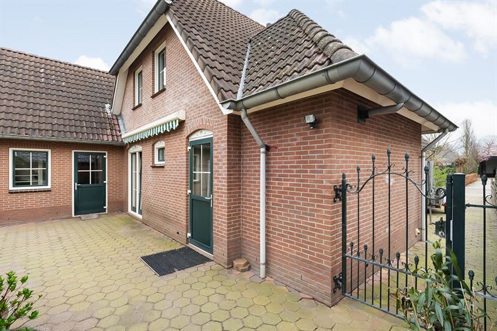 Bekijk foto 4 van Roggestraat 66