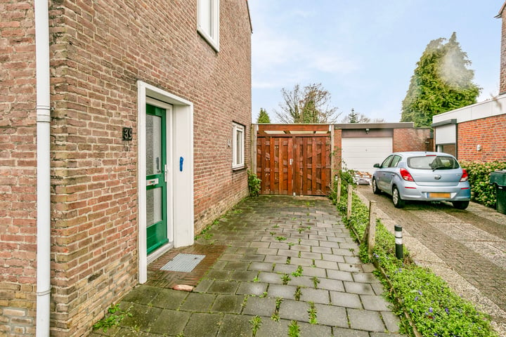 Bekijk foto 3 van Maanstraat 39