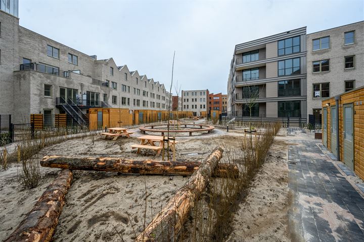 Bekijk foto 38 van Albaniëstraat 15