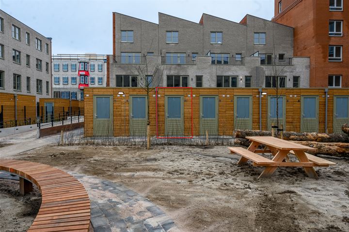 Bekijk foto 42 van Albaniëstraat 15