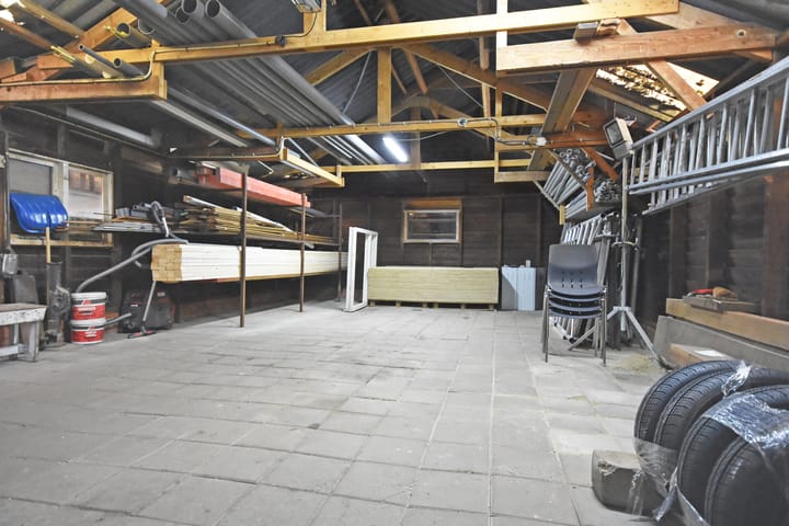 Photo 72 of Tjaerdawei 31