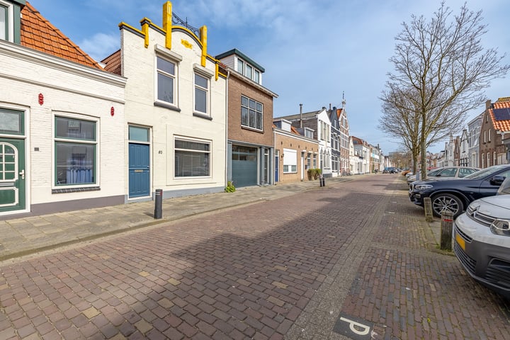 Bekijk foto 2 van Glacisstraat 85