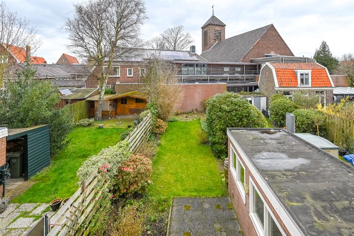 View photo 35 of Overtonstraat 16