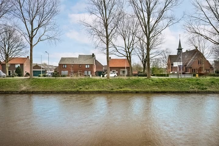 View photo 49 of Hoofdweg 2028