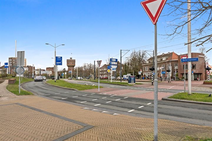 Bekijk foto 36 van Van Heemstrastraat 1