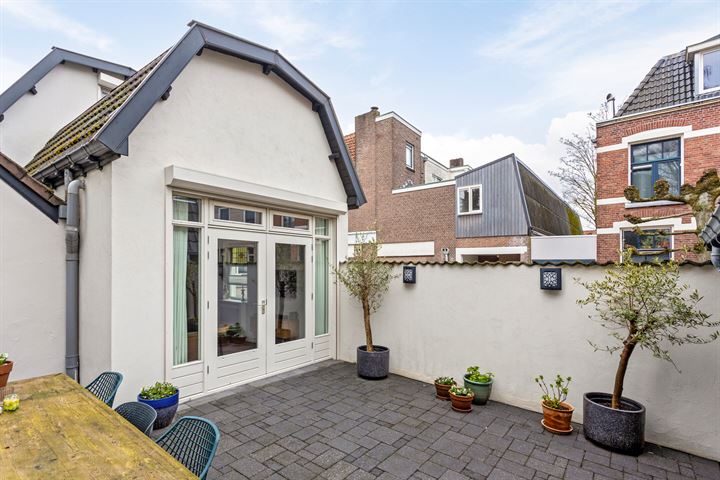 View photo 30 of Blekerstraat 68