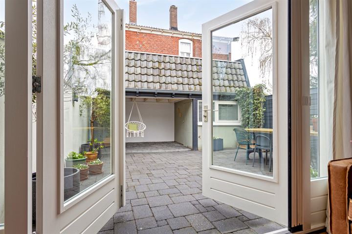 Bekijk foto 28 van Blekerstraat 68