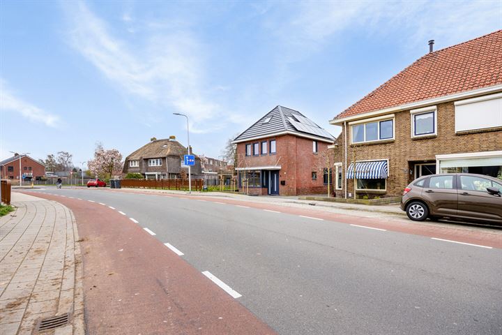 Bekijk foto 38 van Bornerbroeksestraat 300