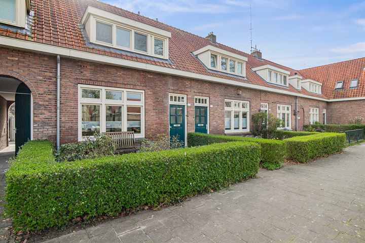 Bekijk foto 45 van Ruurlostraat 17