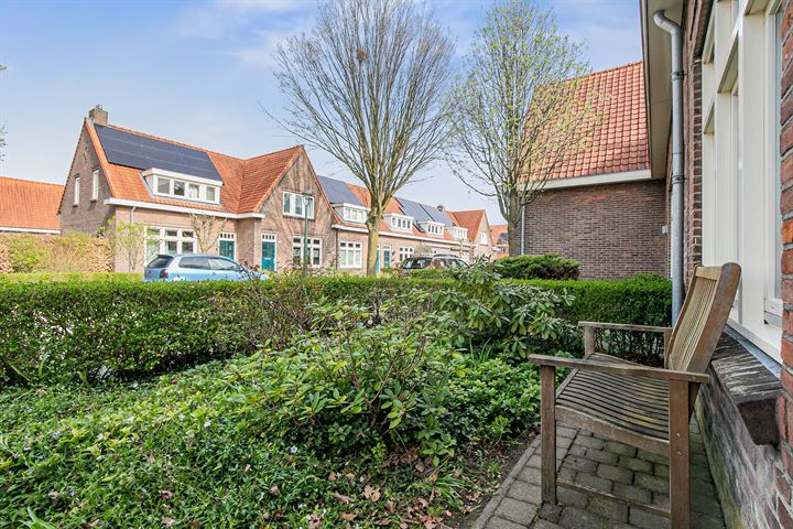 Bekijk foto 44 van Ruurlostraat 17