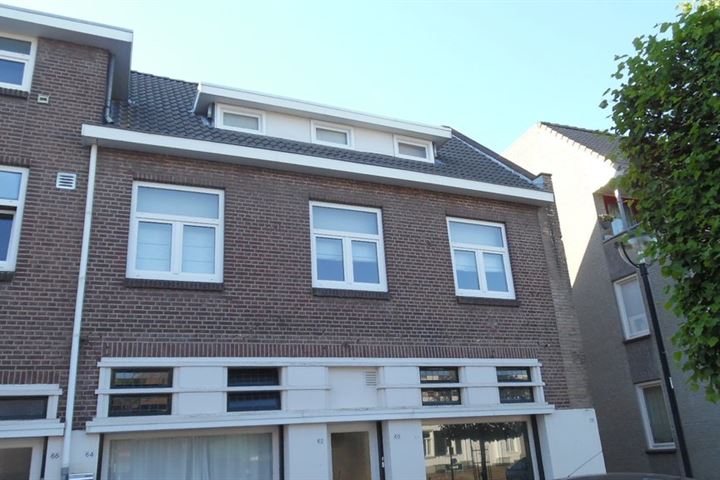 Bekijk foto 1 van Marktstraat 64