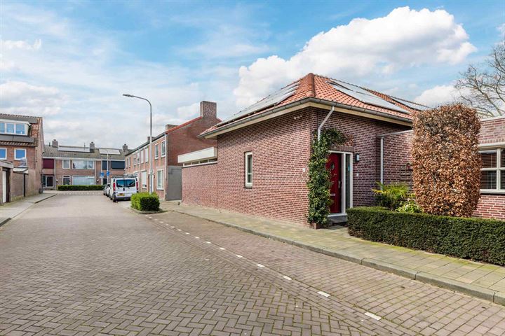 Bekijk foto 1 van Sint Lucasstraat 9-A