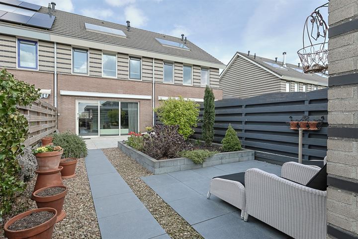 Bekijk foto 39 van T.W. van Emmerikstraat 14