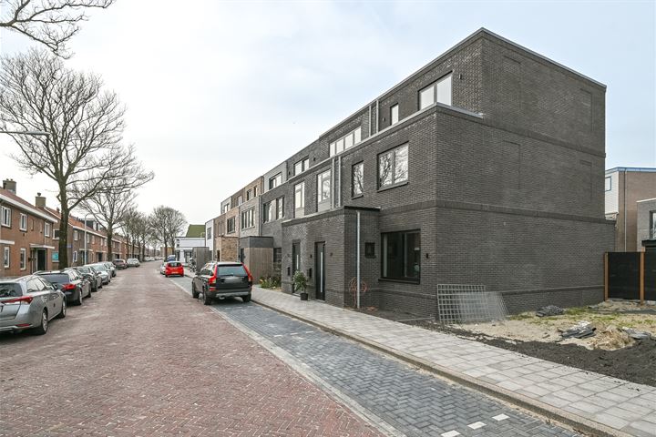 Bekijk foto 36 van Lagersstraat 25