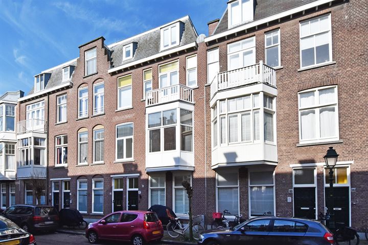 View photo 2 of Van Aerssenstraat 109-I