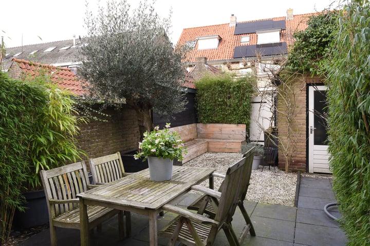 View photo 23 of Bussummerstraat 42-A